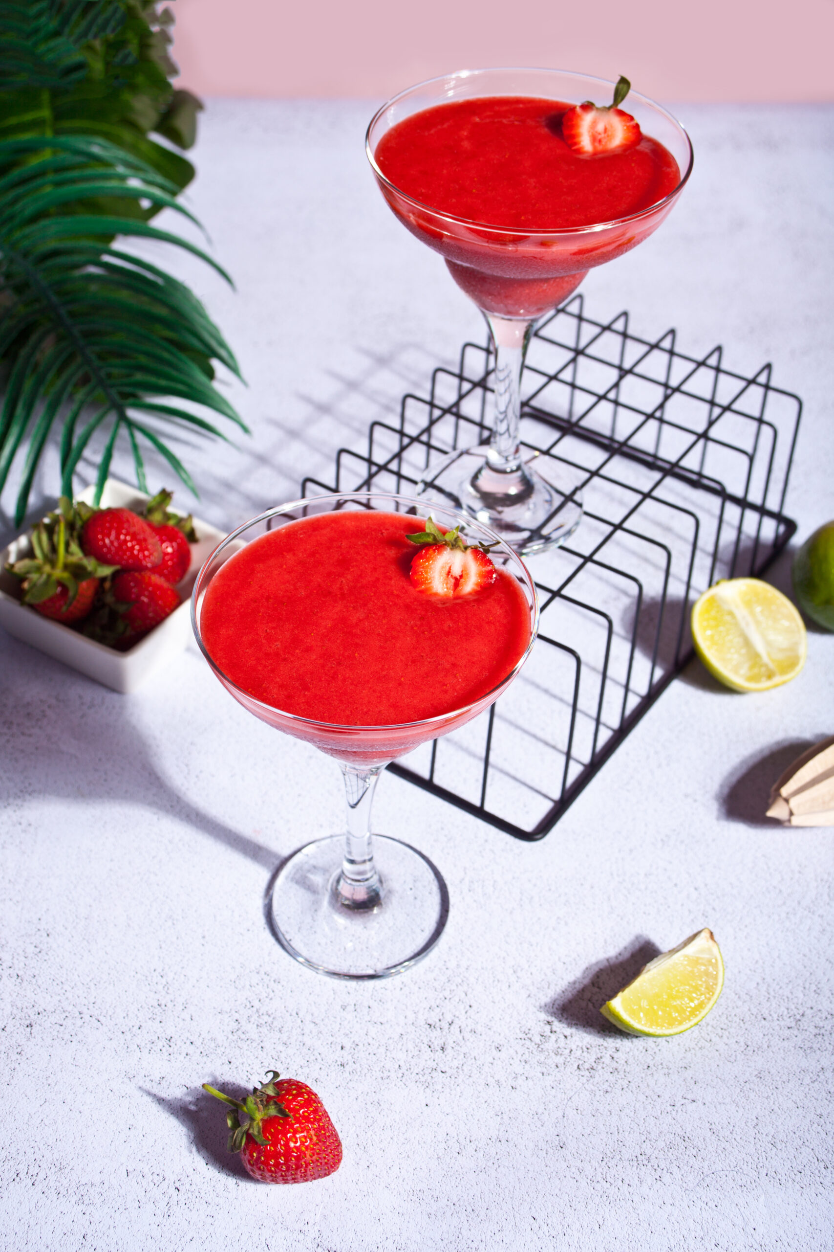 Frozen Strawberry Daiquiri – A Sweet and Refreshing Summer Classic